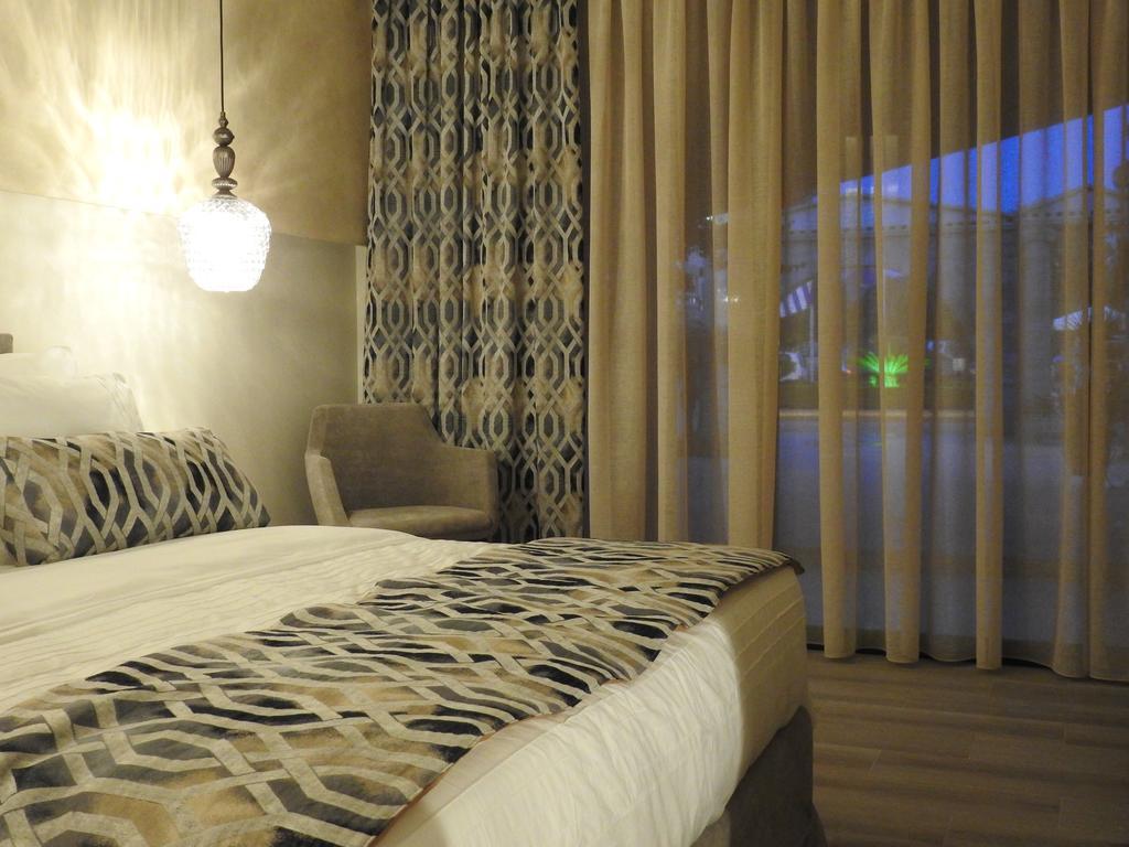 Nikos Ikies Hotel เธโอโลกอส ภายนอก รูปภาพ