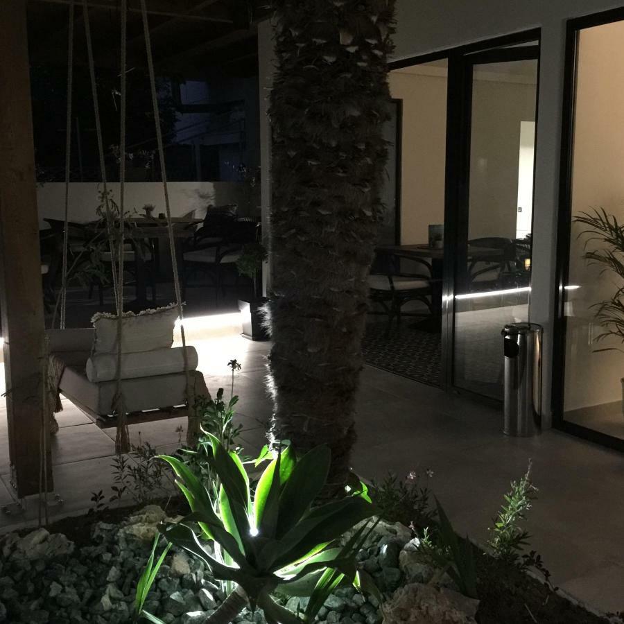 Nikos Ikies Hotel เธโอโลกอส ภายนอก รูปภาพ